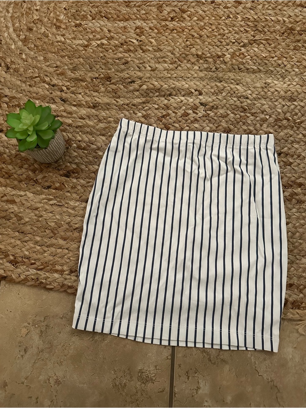 STRIPED MINI SKIRT
